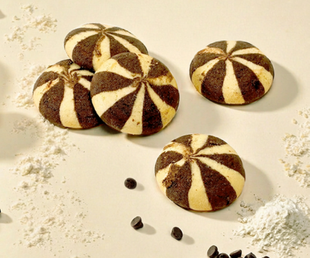 PRALINE FILLED COOKIE