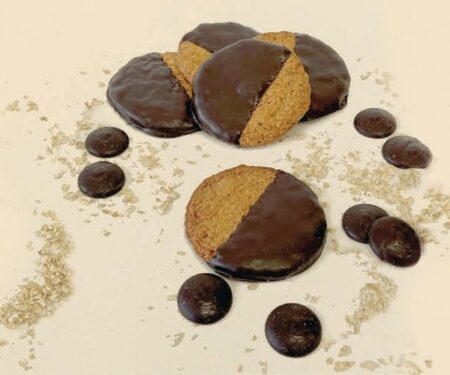 DARK CHOCOLATE QUAKER COOKIE