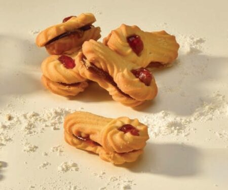 CHERRY PETIT FOUR